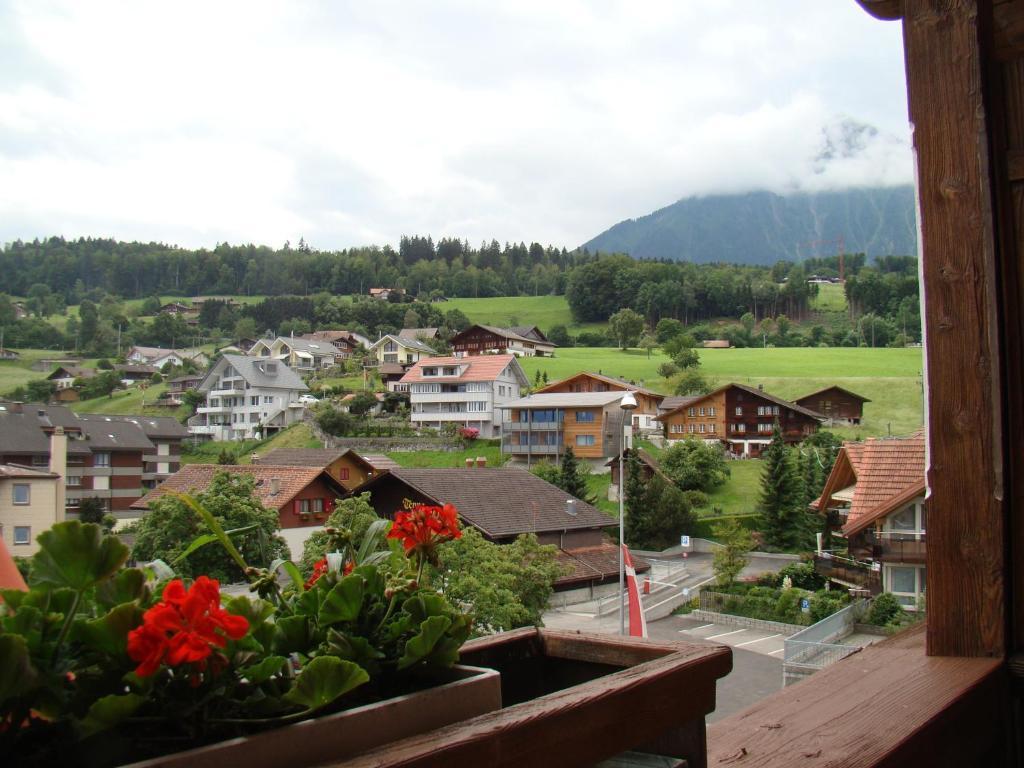 Guest House Bellerive Faulensee Exterior photo